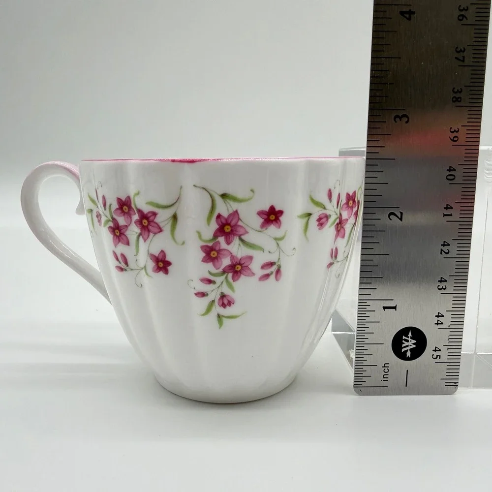 Tuscan Fine English Bone China Tea Cup and Saucer Set Pink Floral Fluted D2552